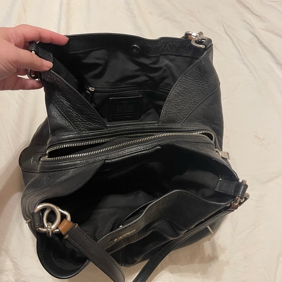 Black pebble soft coach handbag - Picture 3 of 3